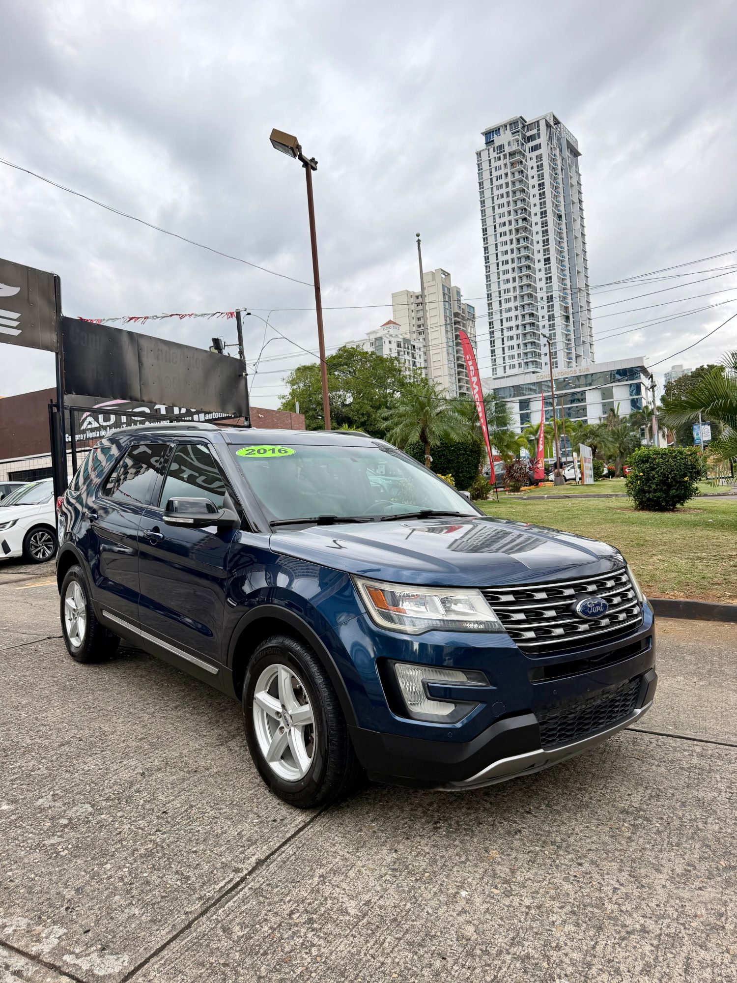 FORD EXPLORER XLT 2016