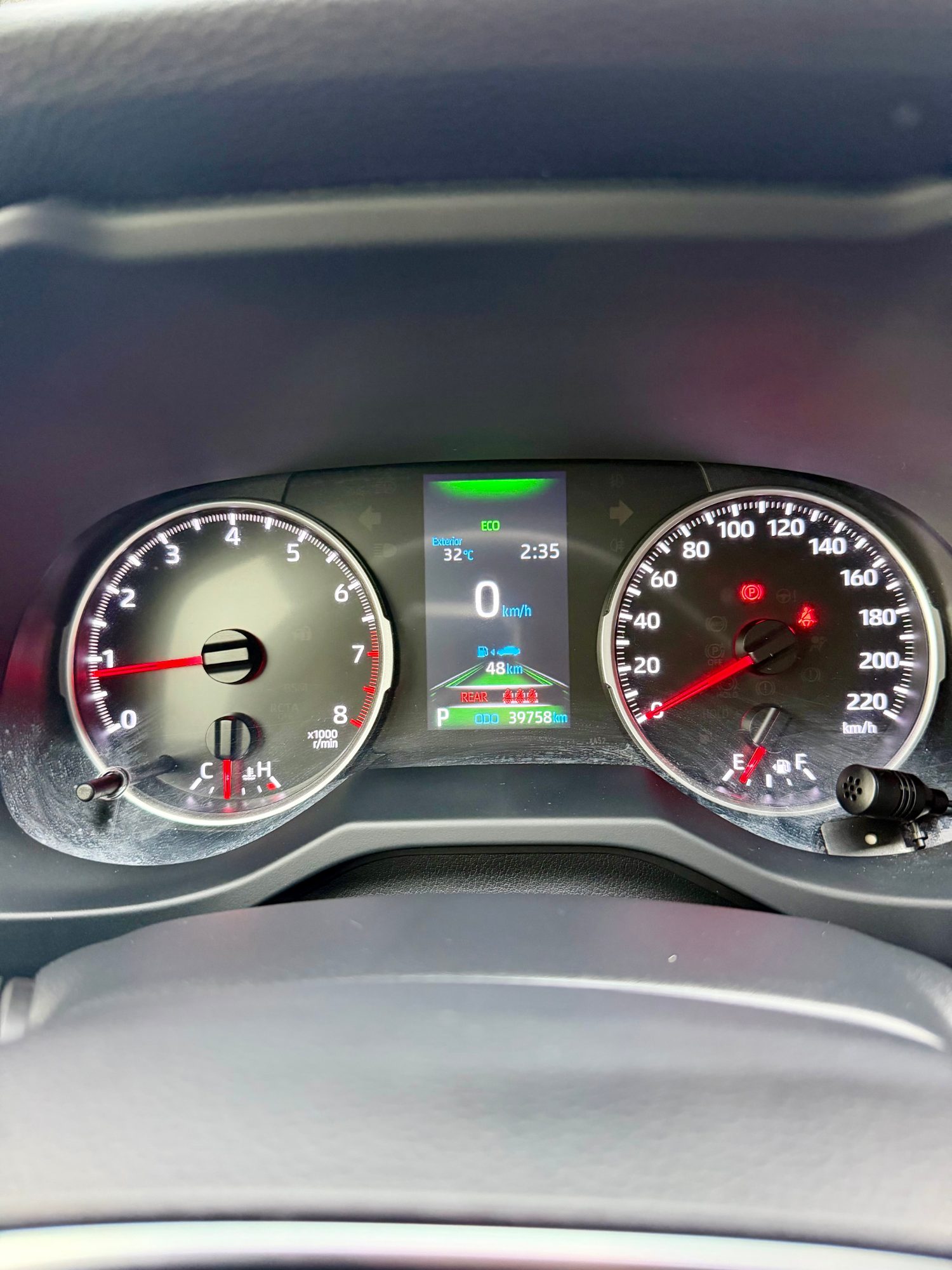 TOYOTA RAV4 2024