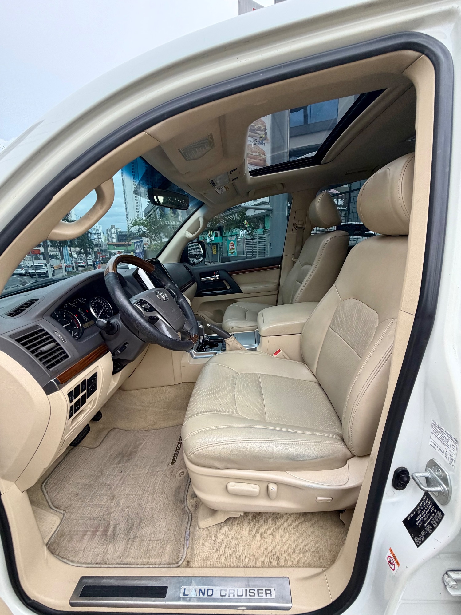 TOYOTA LANDCRUISER 2016