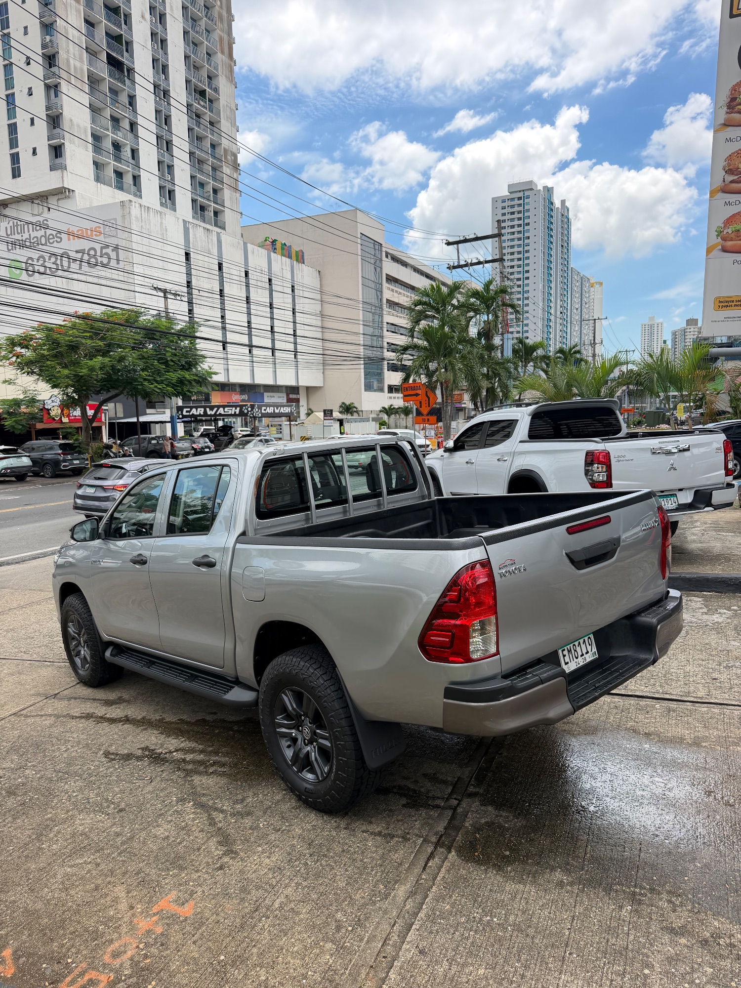 TOYOTA HILUX 2024