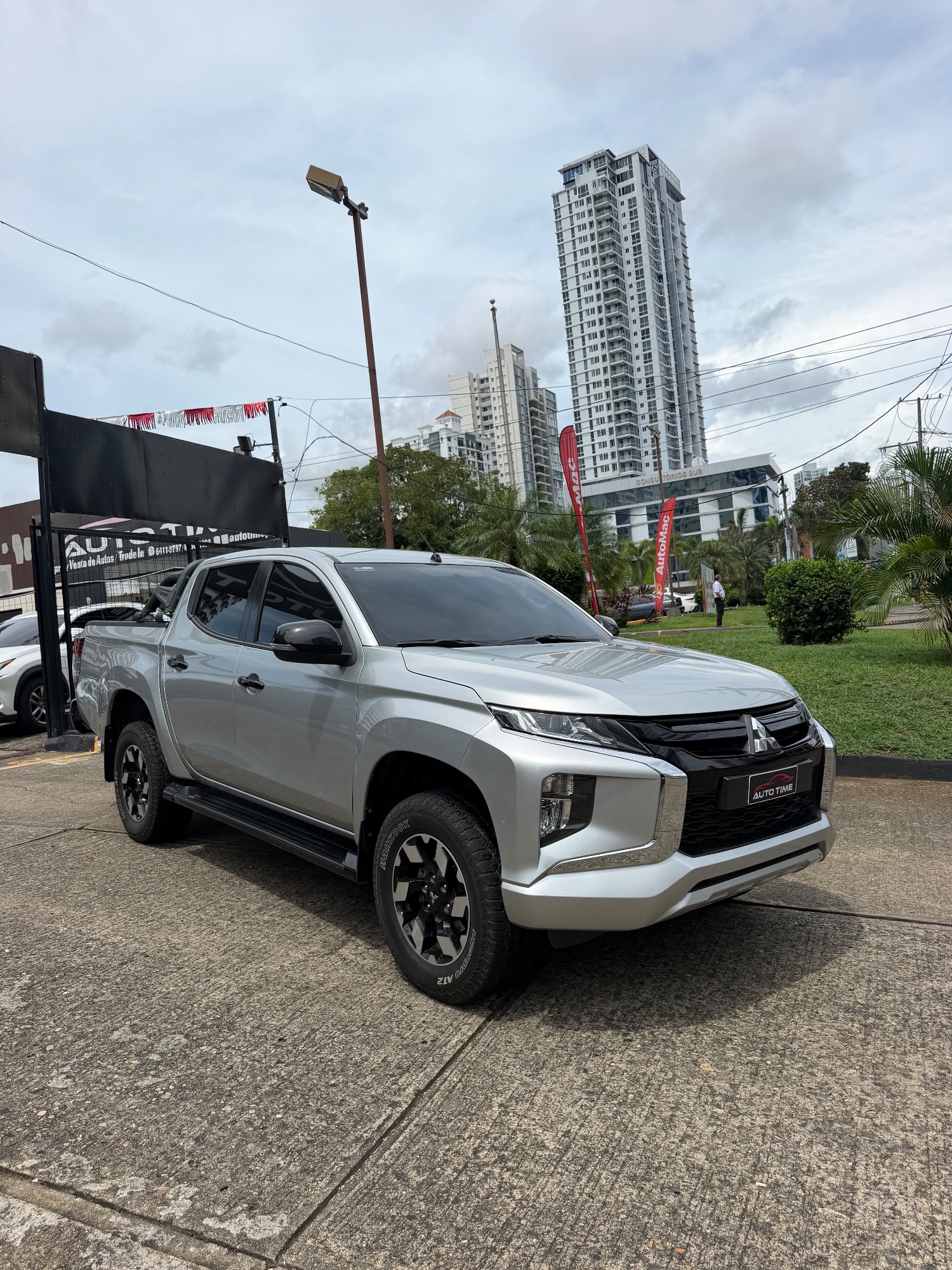 MITSUBISHI L200 2024