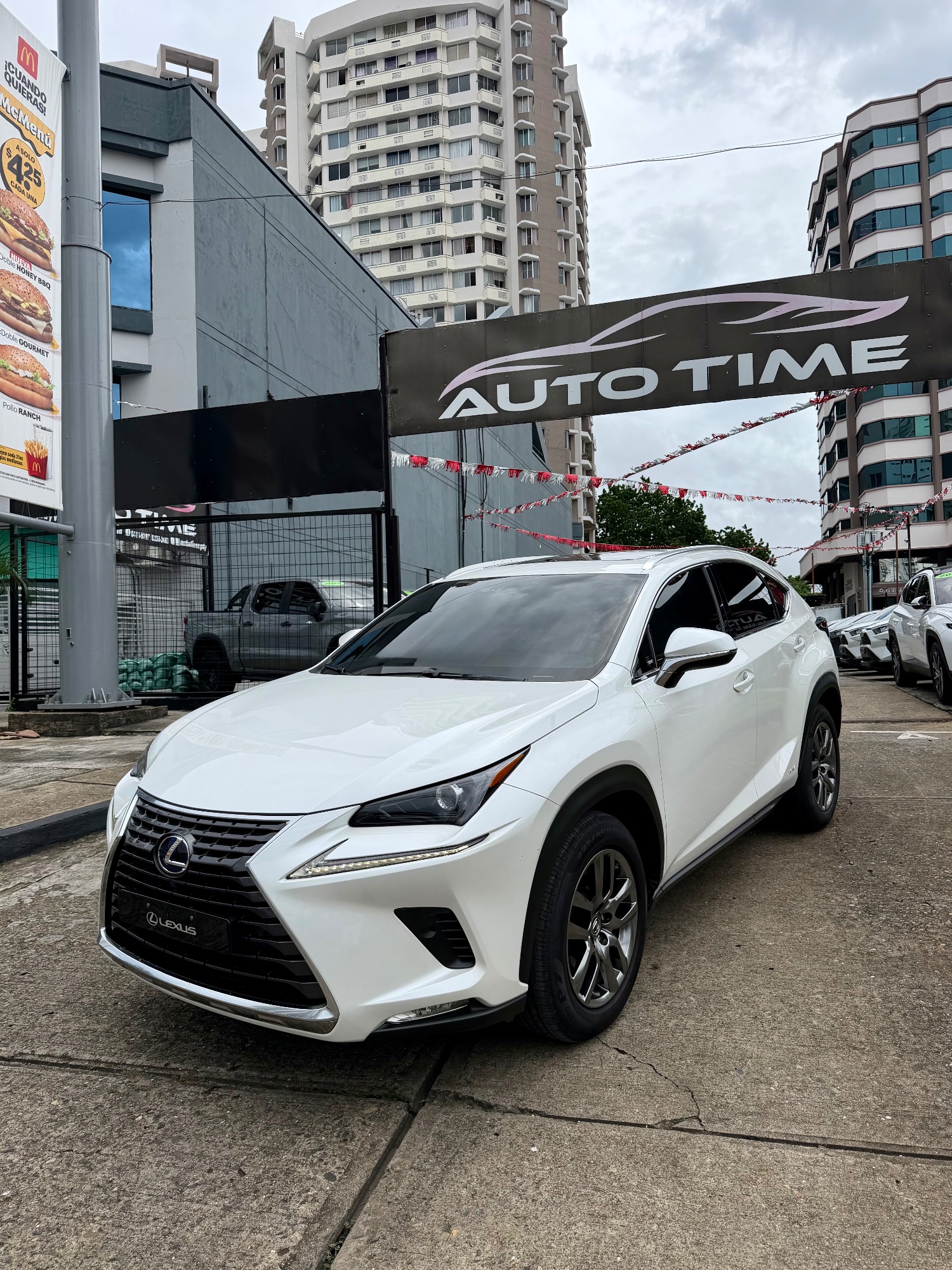 LEXUS NX300H 2019