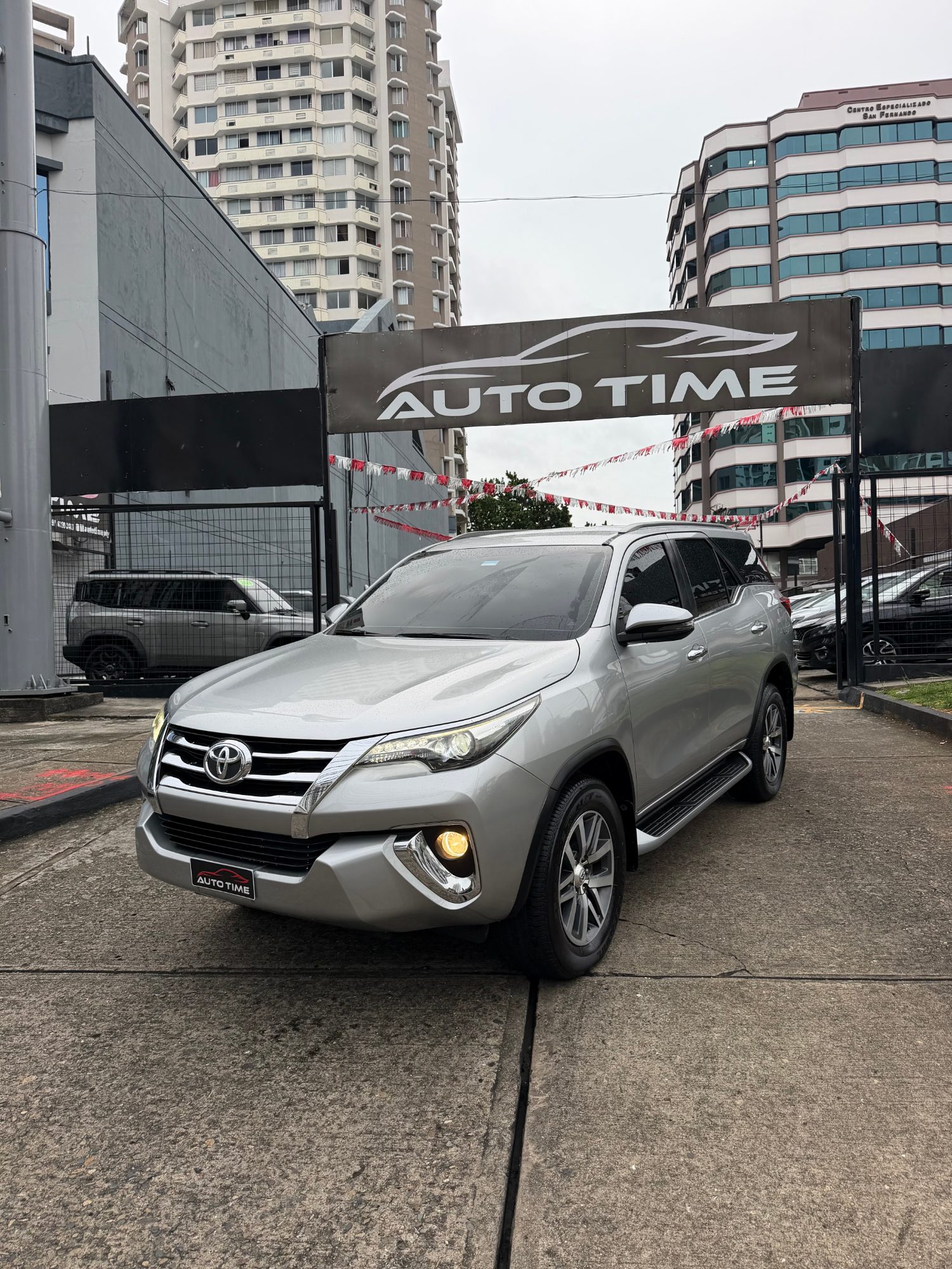 TOYOTA FORTUNER SRV 2018