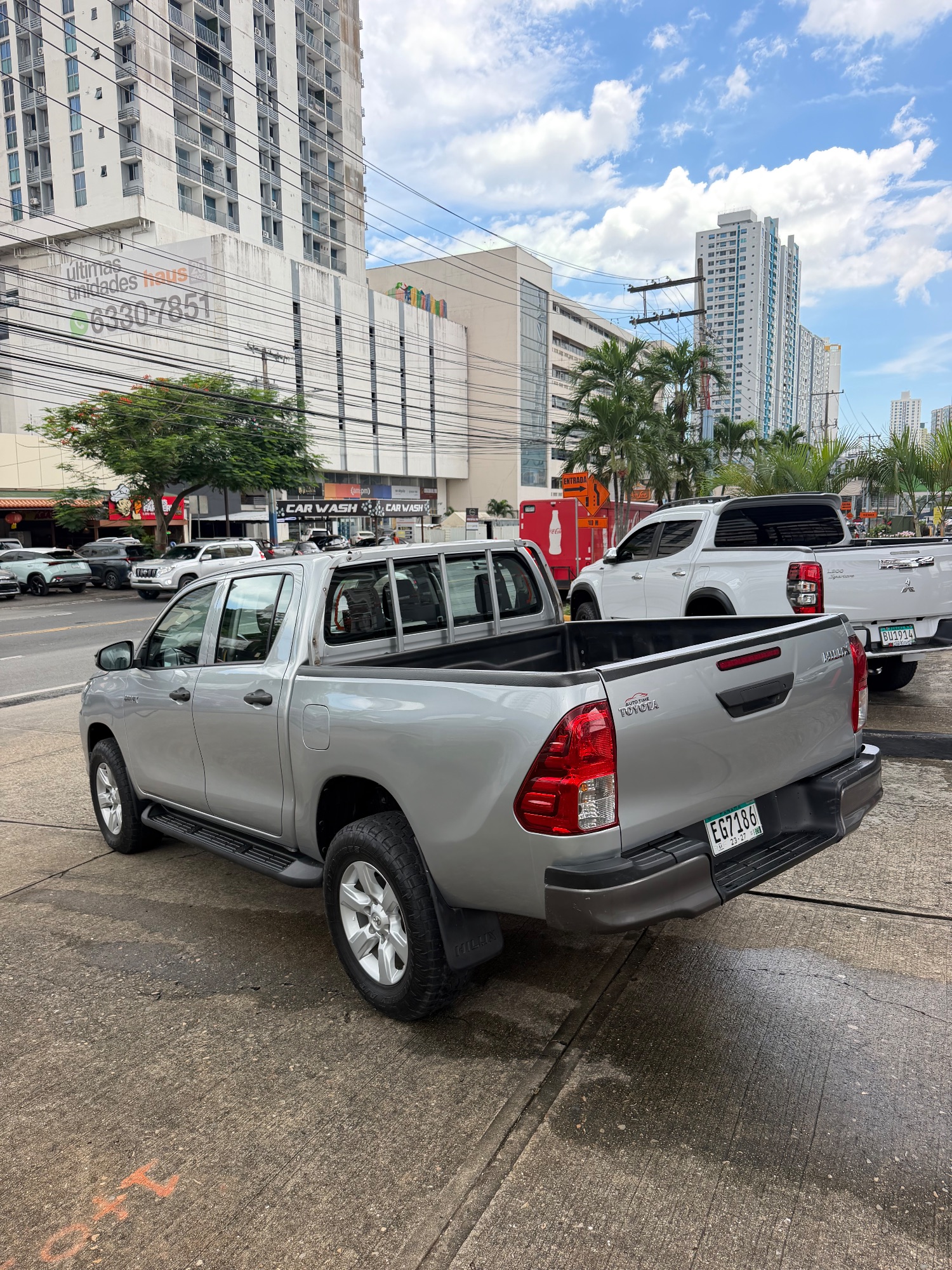 TOYOTA HILUX 2023