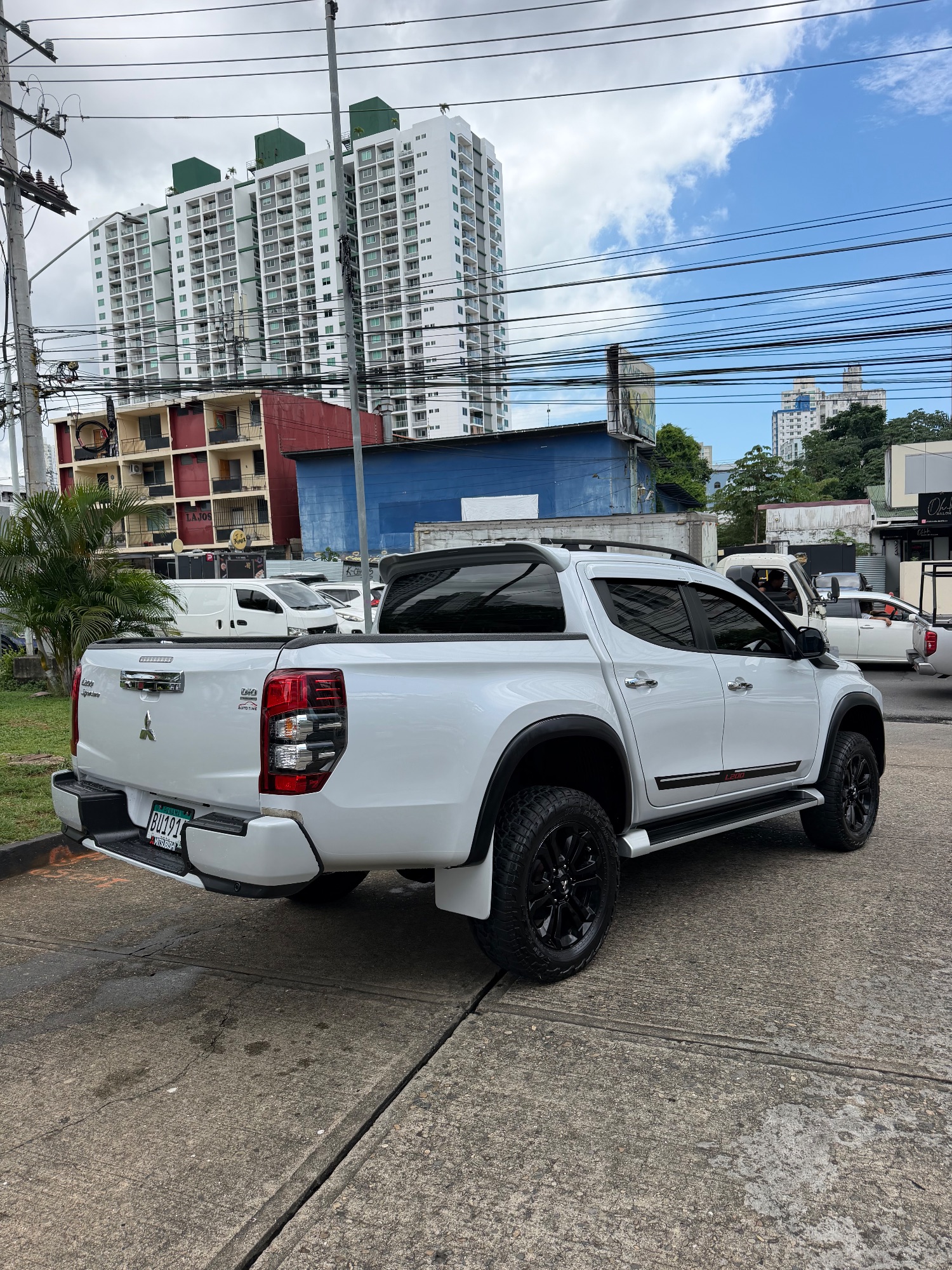 MITSUBISHI L200 2022