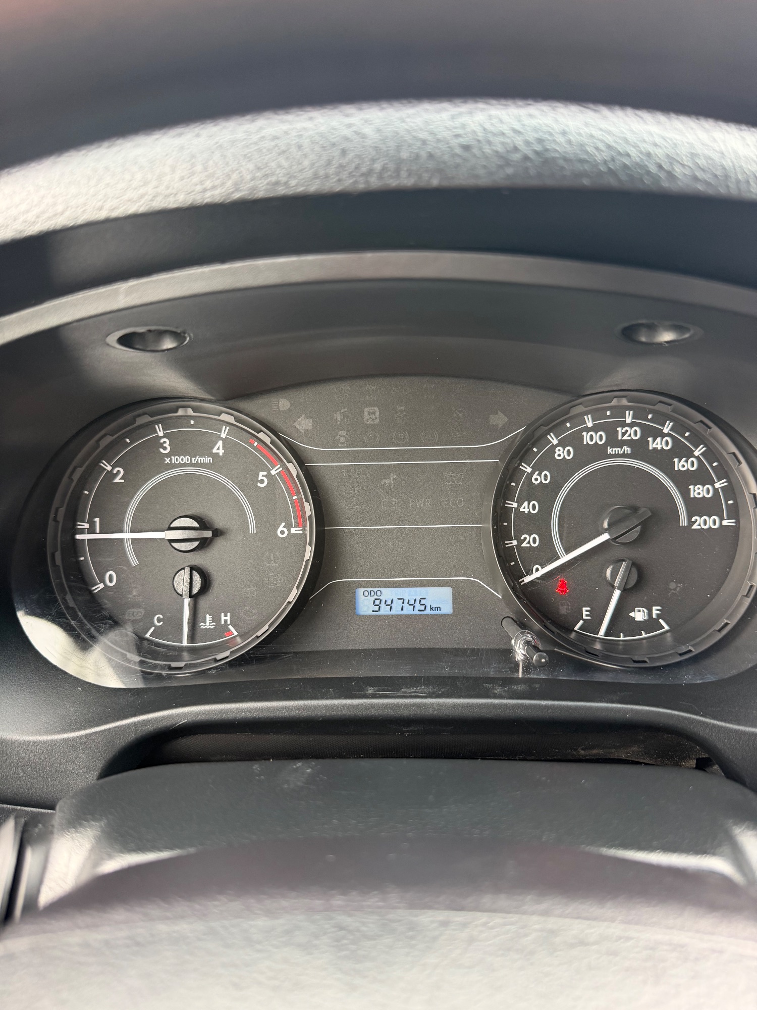 TOYOTA HILUX 2023