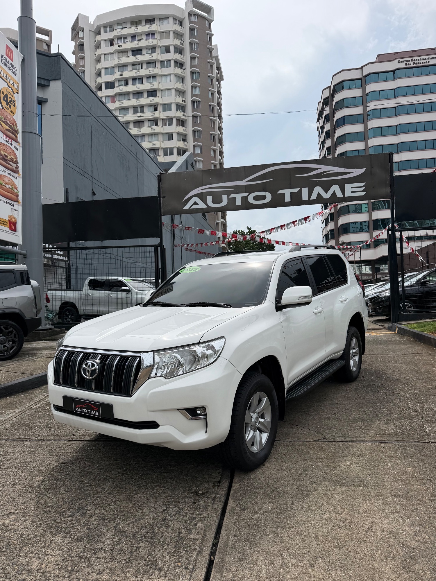 TOYOTA PRADO 2023