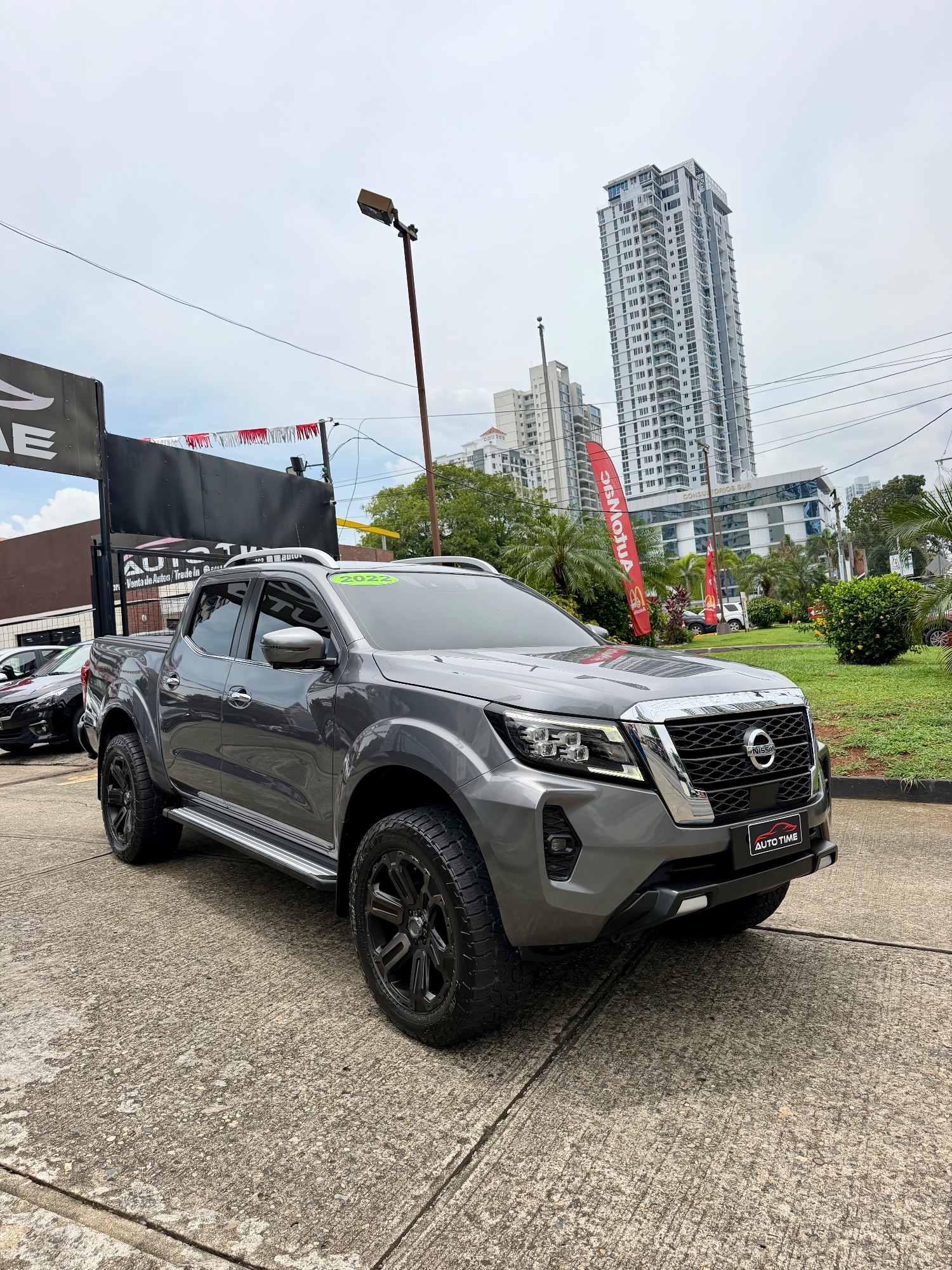 NISSAN FRONTIER 2022