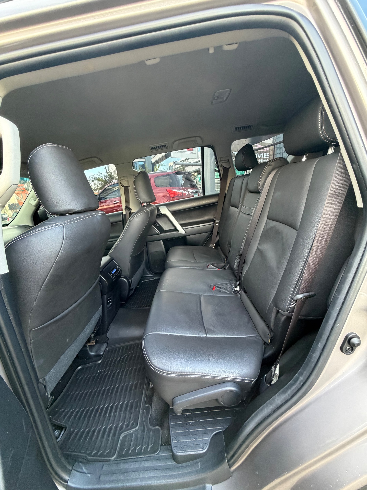 TOYOTA PRADO 2019