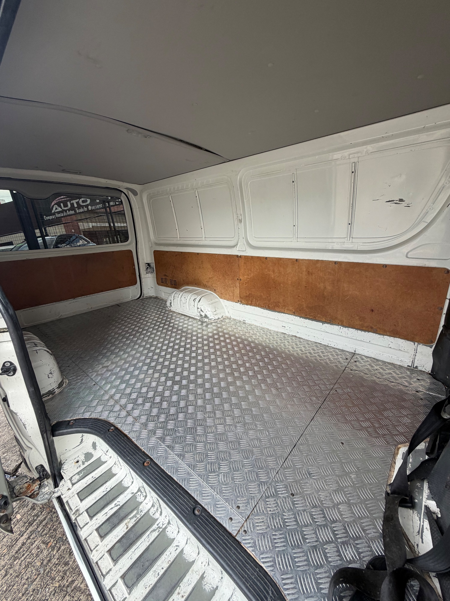 TOYOTA HIACE 2017