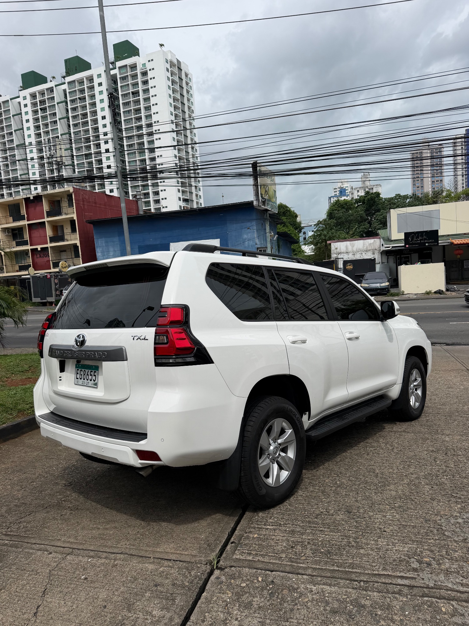 TOYOTA PRADO 2023