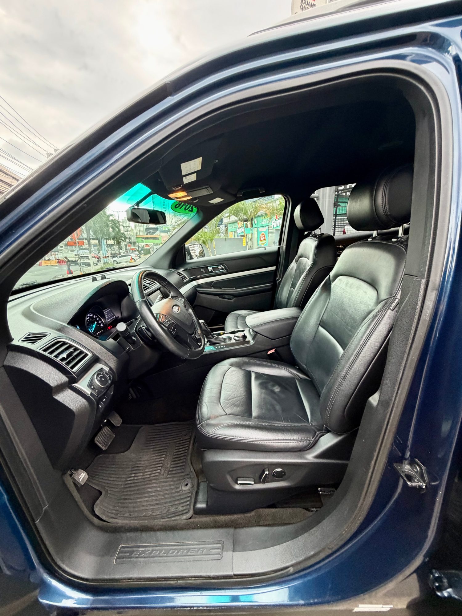 FORD EXPLORER XLT 2016