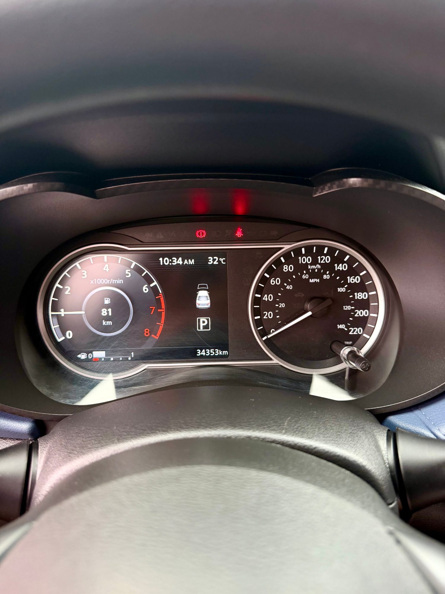 NISSAN VERSA 2024