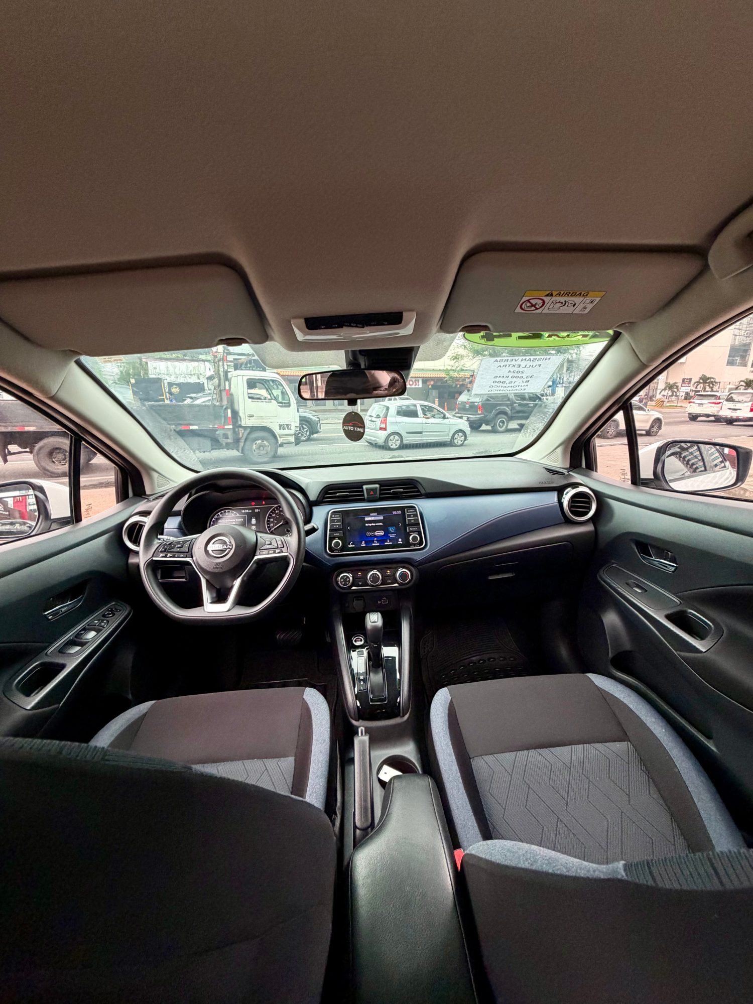 NISSAN VERSA 2024