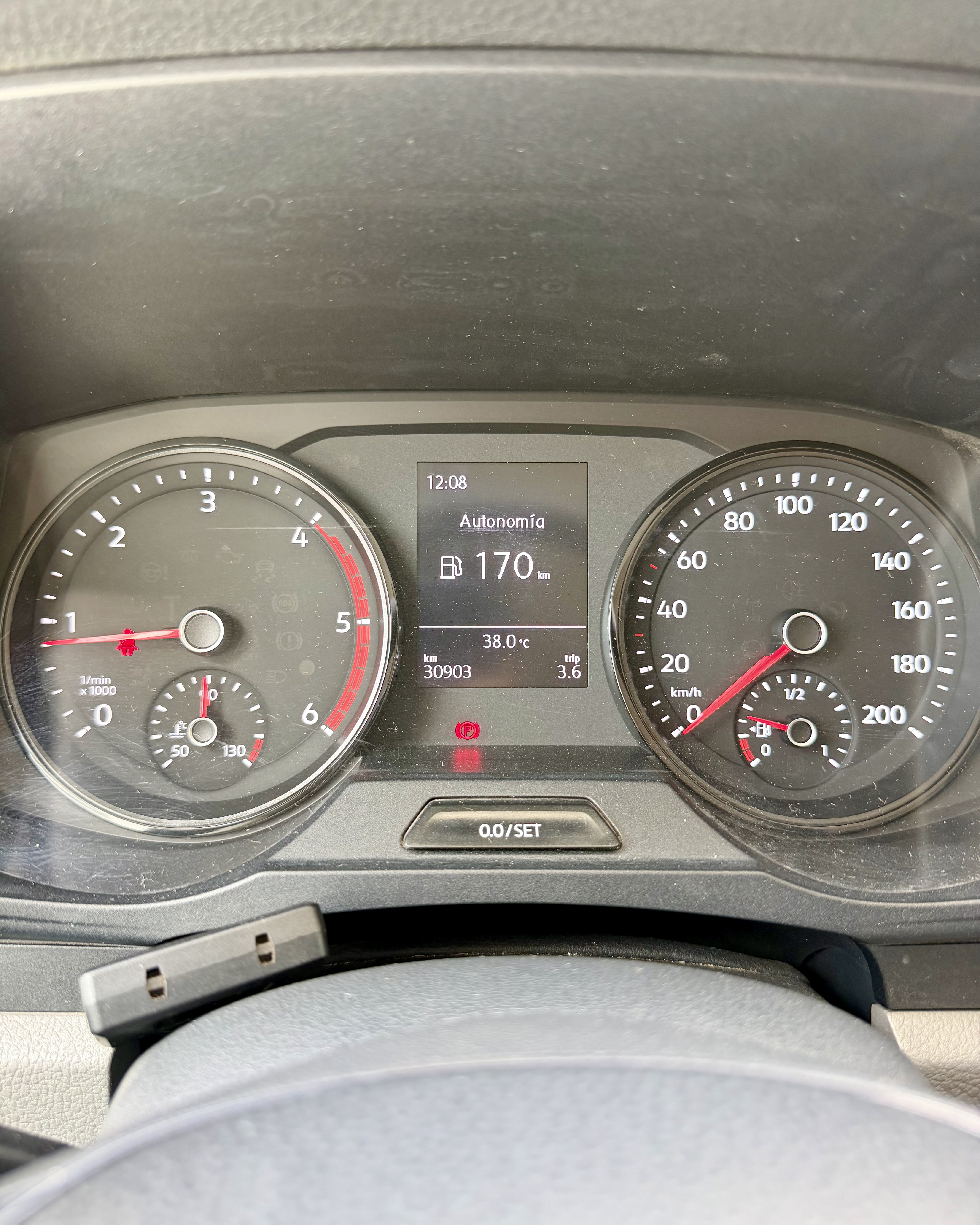 VOLKSWAGEN CRAFTER 2023