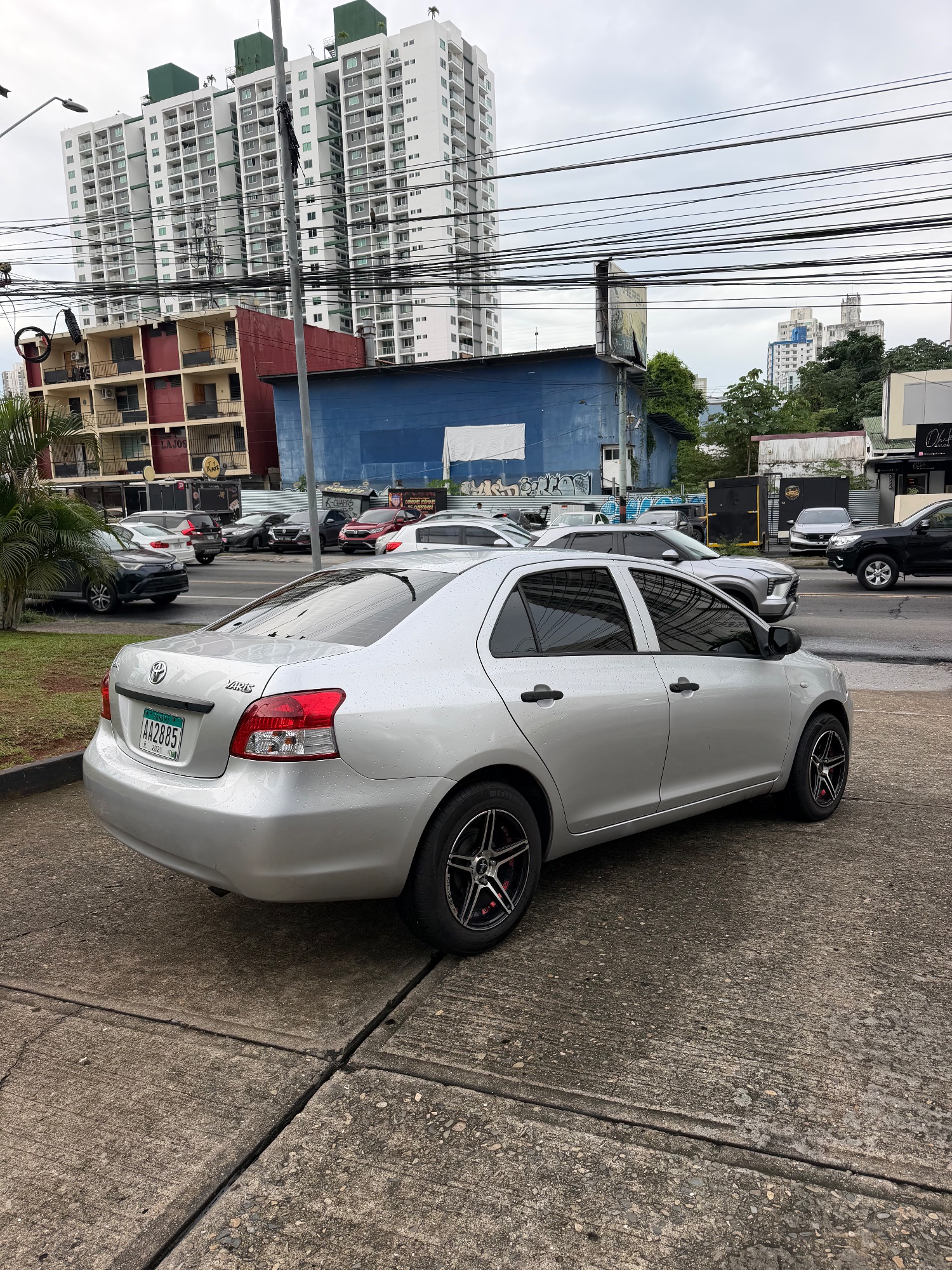 TOYOTA YARIS 2013