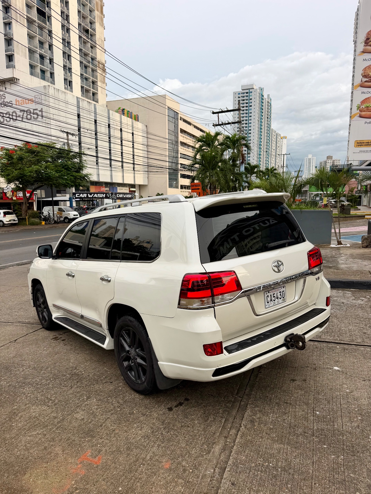 TOYOTA LANDCRUISER 2016