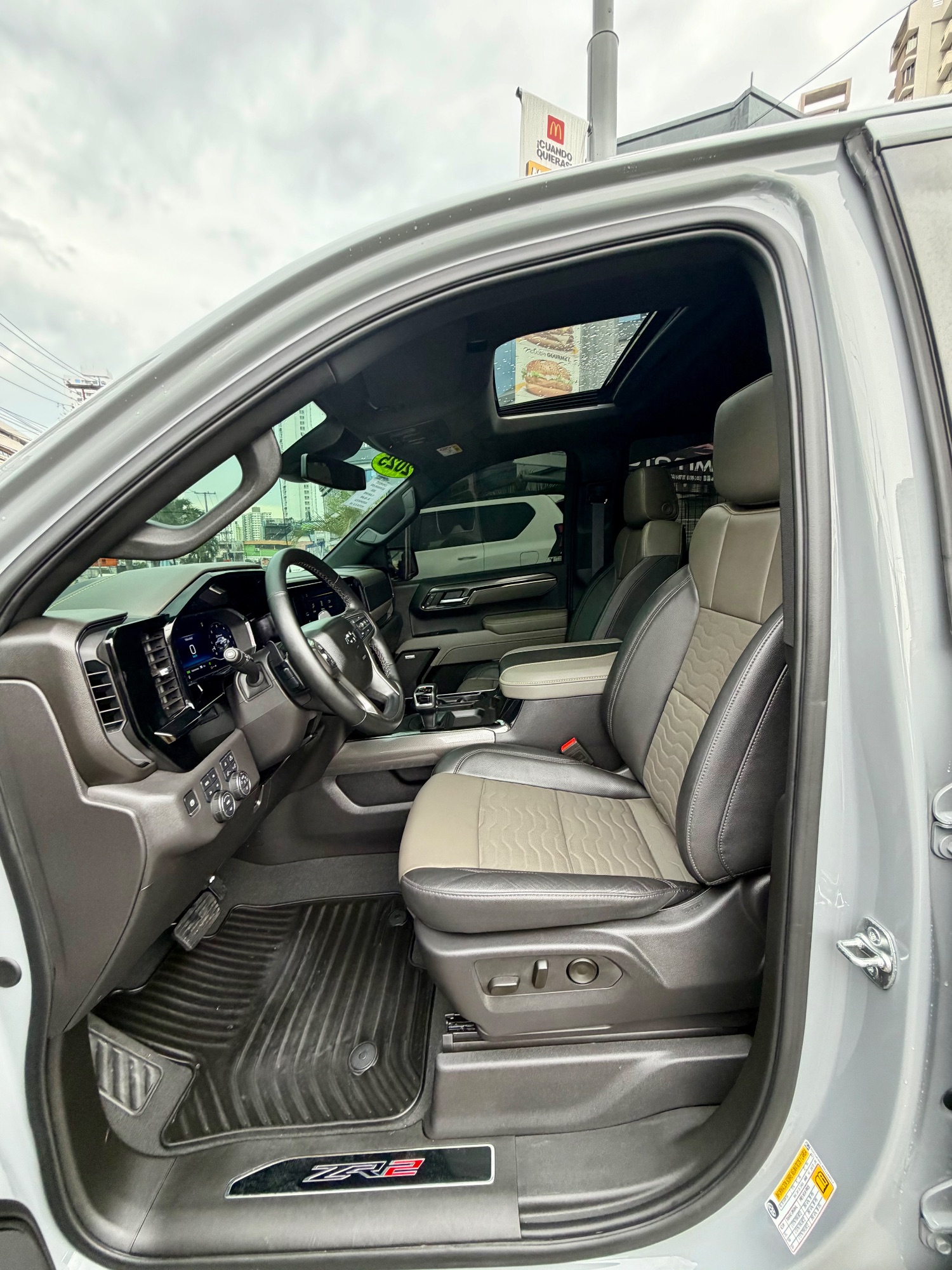 CHEVROLET SILVERADO ZR2 2025
