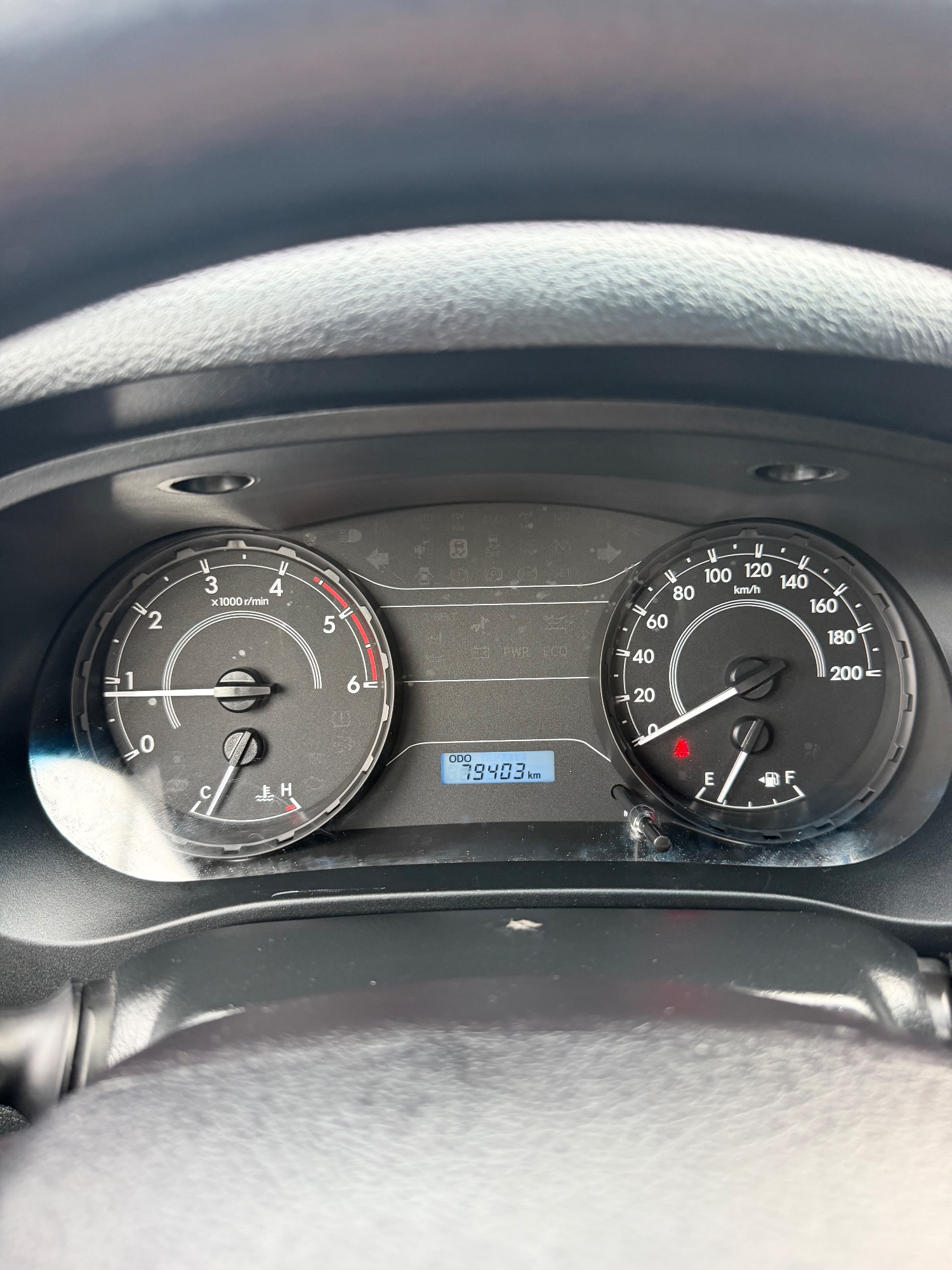 TOYOTA HILUX 2023