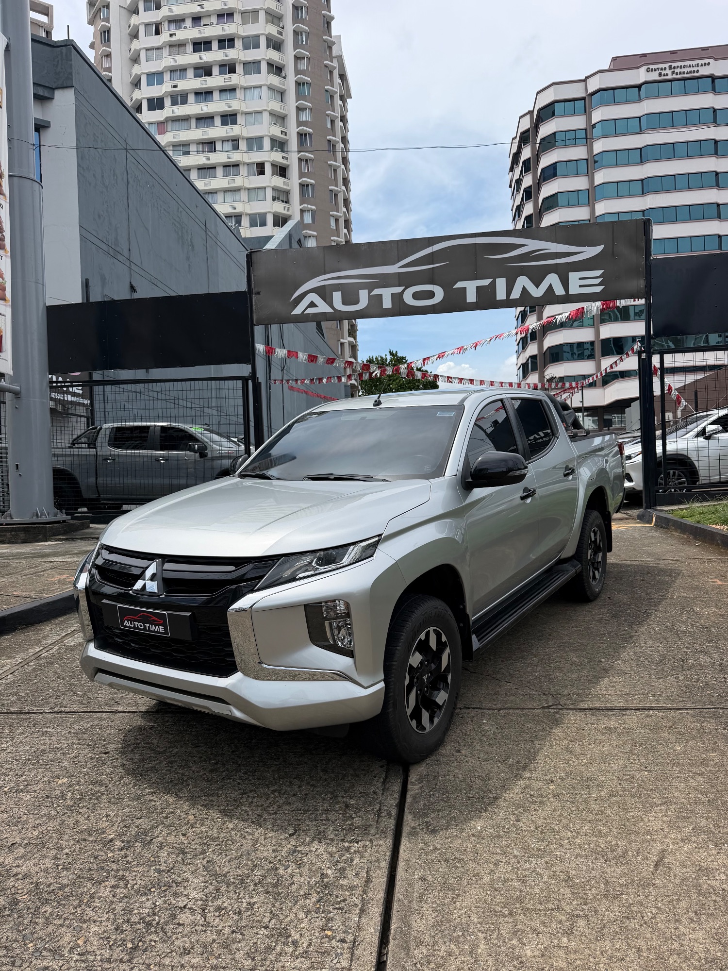 MITSUBISHI L200 2024